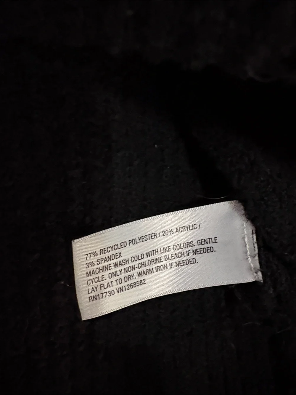 Ava & Viv Black V-Neck Ribbed Sweater
